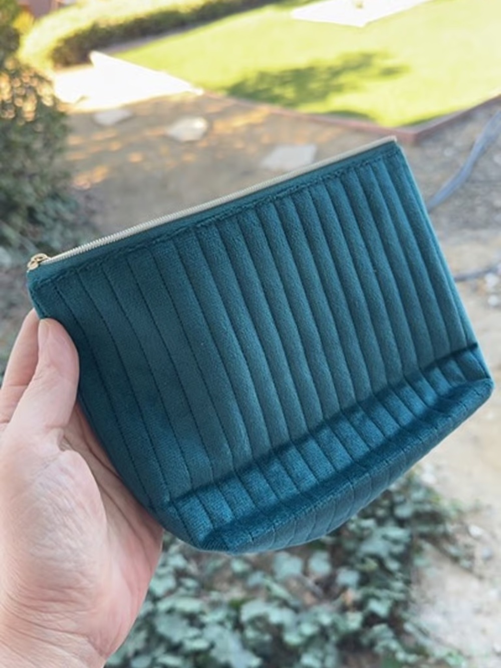 Gorgeous Emerald Green Velvet Cosmetic Makeup Bag - 8" x 6" x 2.5"